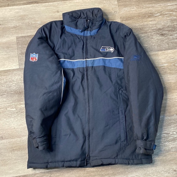 Reebok Other - Vintage Reebok mens medium Seattle Seahawks puffer zip up jacket